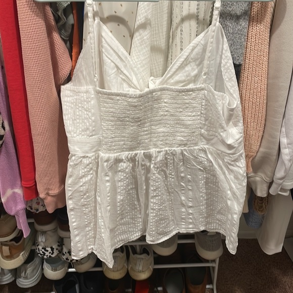 Knot front tank - Picture 2 of 3